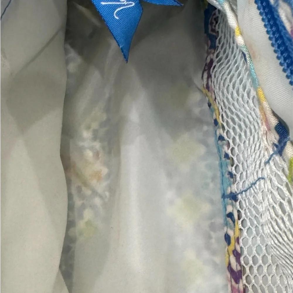 Vera Brad Paisley Cosmetic/Toiletry Bag - Picture 6 of 6